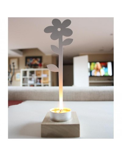Flor Margherita traz incenso e chá branco-luz